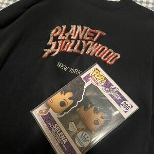 Selena Quintanilla Planet Hollywood Sweatshirt & RARE Funko